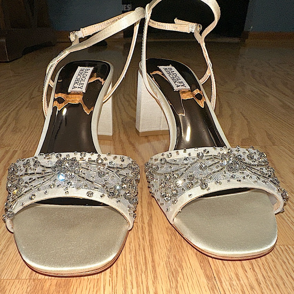 Badgley Mischka Brand
Blaine Embellished Block Heel